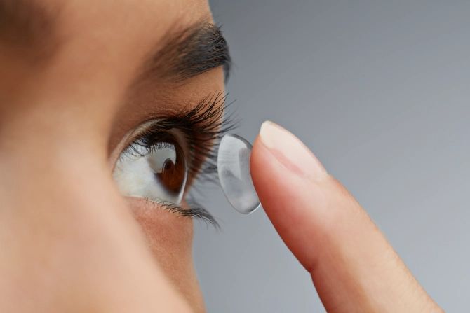 Prescription Contact Lenses Better Than Glasses for Daily Use
